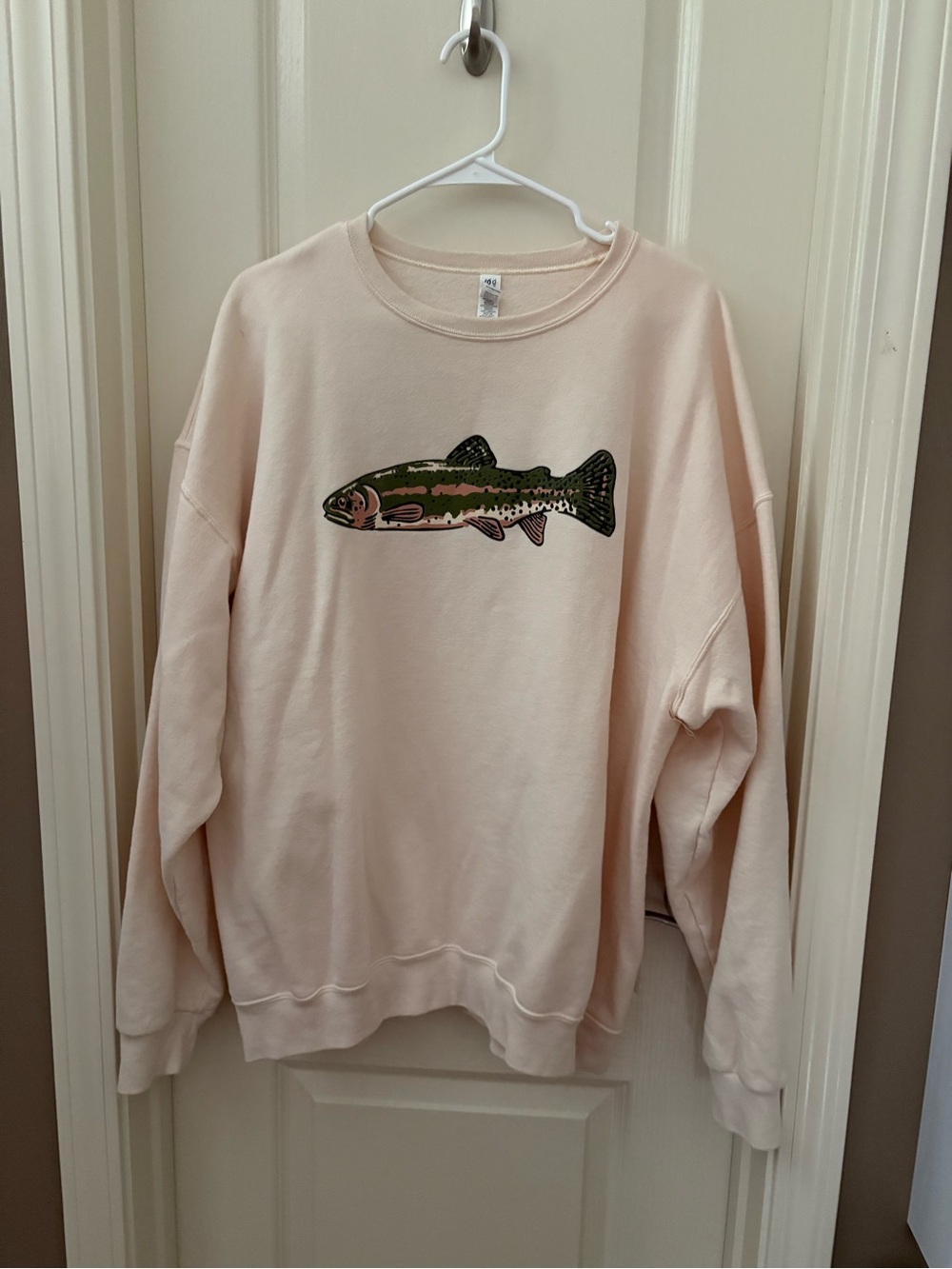 Riff Raff Cream Pullover Sweatshirt with Fish Graphic